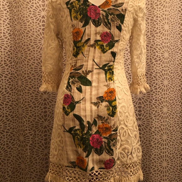 Hot & Delicious Size Medium Floral Lace Dress - Picture 9 of 13